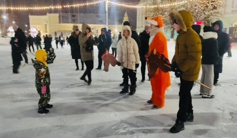 У елочки - красавицы!.